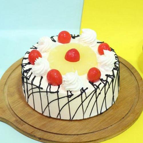 Sweet & Tangy Pineapple Cream Cake