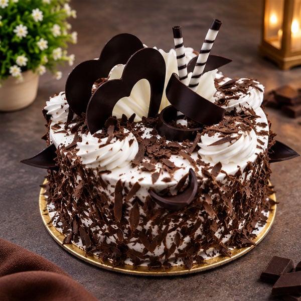 Black Forest Chocolate Cake with Chocolate Shavings - 500 gm - Eggless | Creamingo