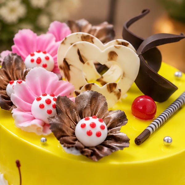 Premium 2-Tier Pineapple Celebration Cake 4