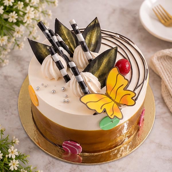 Premium Butterscotch Crunch Cake 2