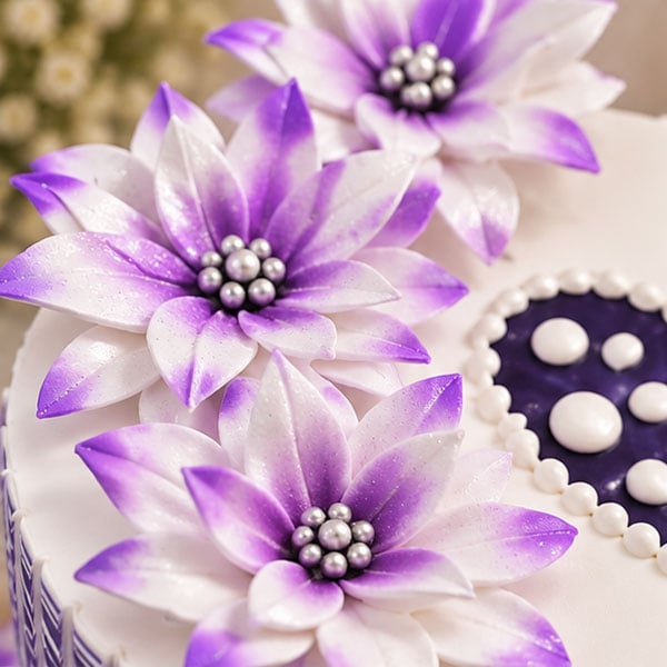 Beautifully crafted Blueberry Floral Cake 3