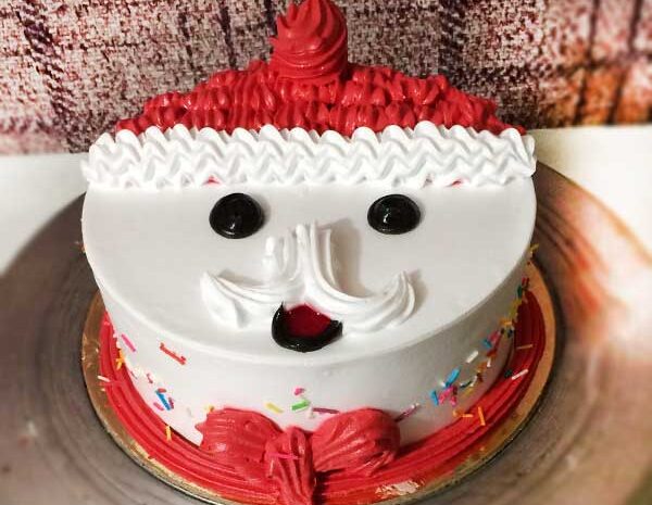 Smiling Pineapple Kids Cake (min wt 500g)