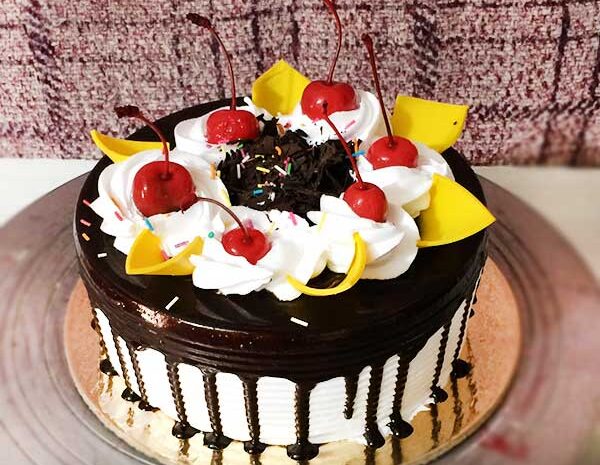 Divine Black Forest Cake (min wt 500gm)